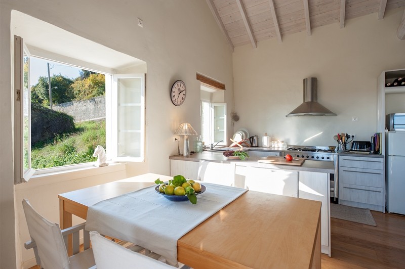 Una splendida villa storica per un investimento vicino al mare di Corfu
