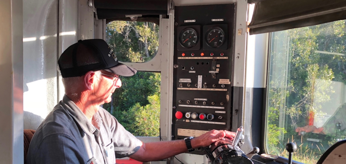 Il primo treno del mondo a energia solare già viaggia su una antica ferrovia in Australia