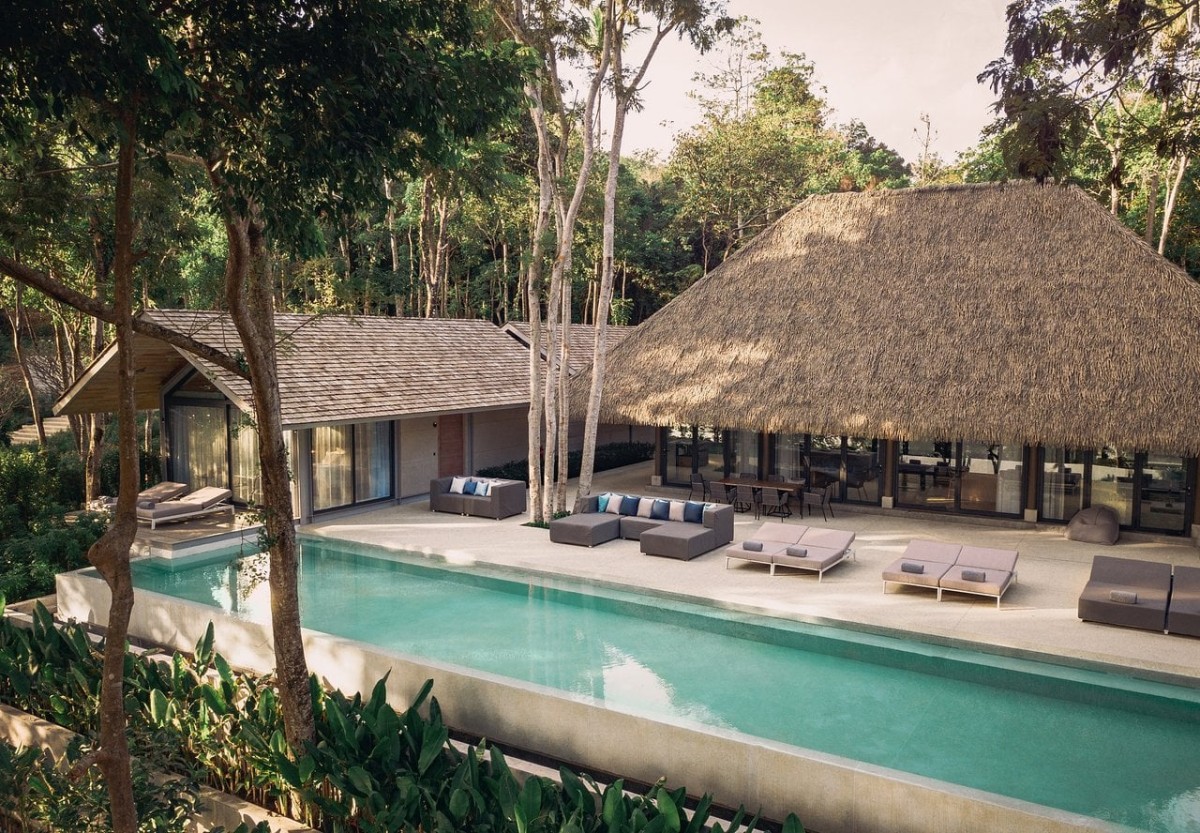 Uno spettacolare resort di case prefabbricate in una posizione paradisiaca della Thailandia