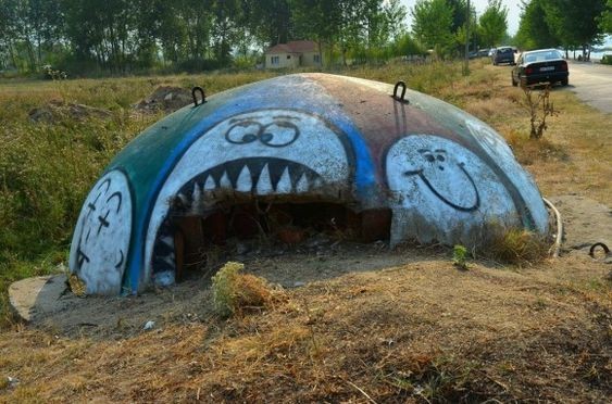 I bunker militari in Albania si trasformano in hotel e ristoranti