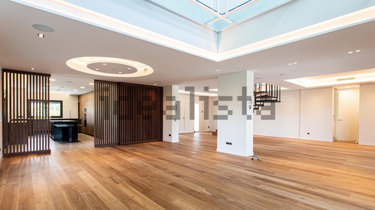 La casa del calciatore Marcos Llorente a Madrid si vende per 2,7 milioni