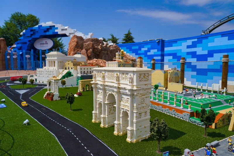 Riapertura parchi divertimento, ripartono Gardaland e l’Italia in miniatura di Miniland
