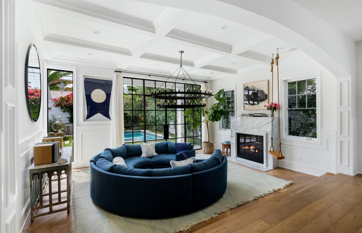 margot_robbie_s_residence_hancock_park_l.a._c_engel_volkers_berverly_hills_paul_barnaby_9