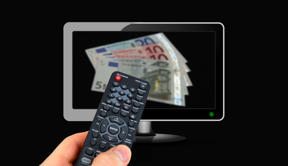 Tutto quello che c’è da sapere sul nuovo bonus tv da 100 euro