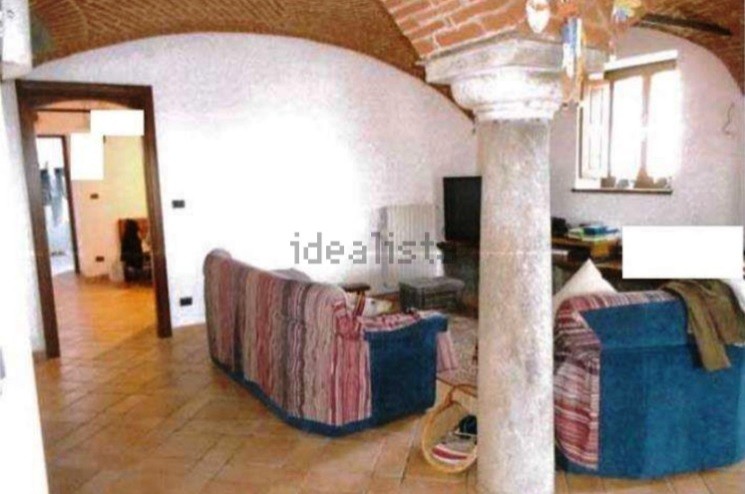 Un casale a Pinerolo dalle grandi potenzialità in vendita in asta su idealista
