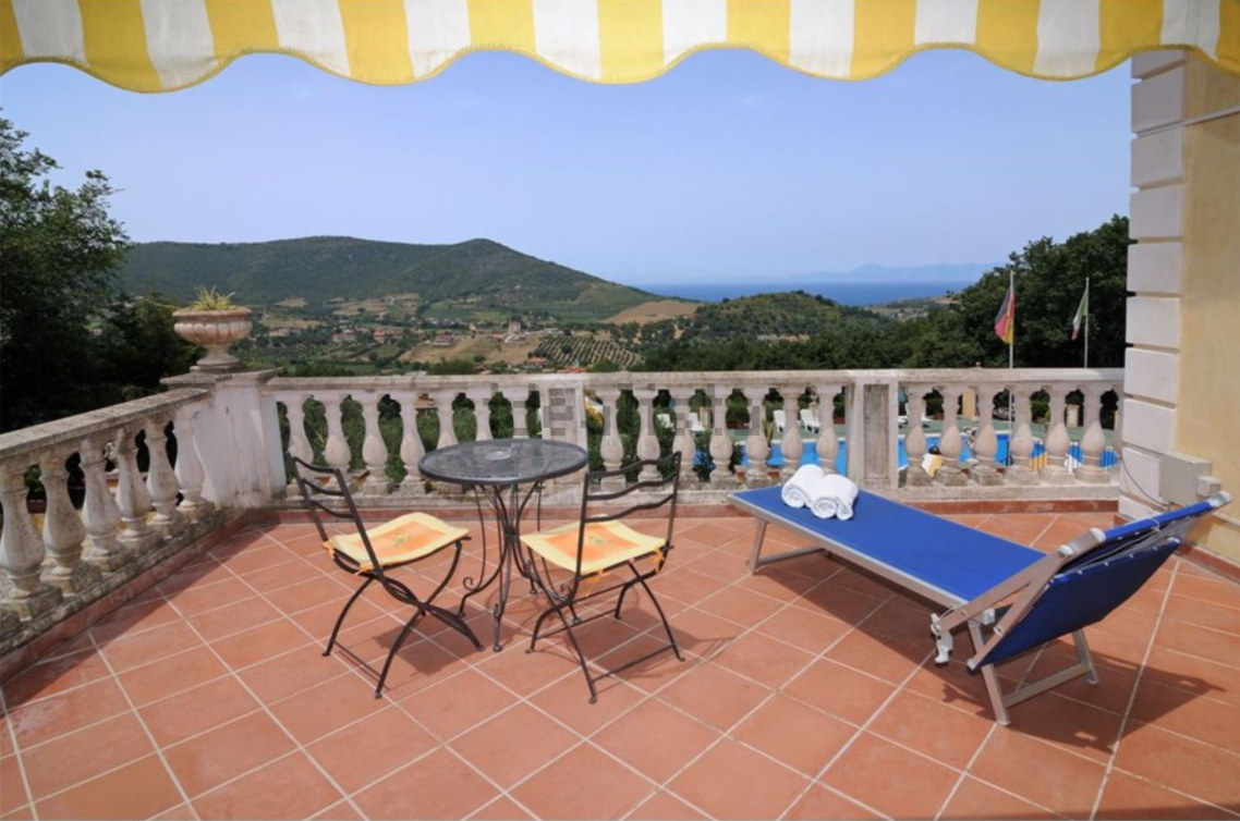 Questo splendido albergo di Agropoli è in vendita su idealista per 1,4 milioni di euro