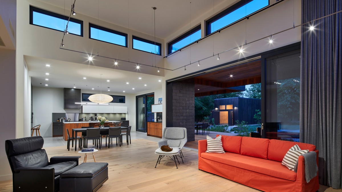 Una casa prefabbricata sostenibile e di design assemblata in appena due settimane