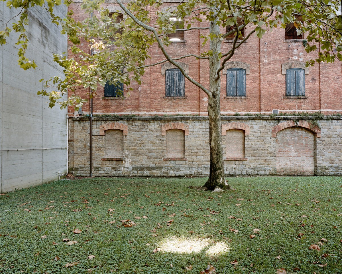 Alla Triennale di Milano dieci viaggi nell'architettura italiana attraverso la fotografia