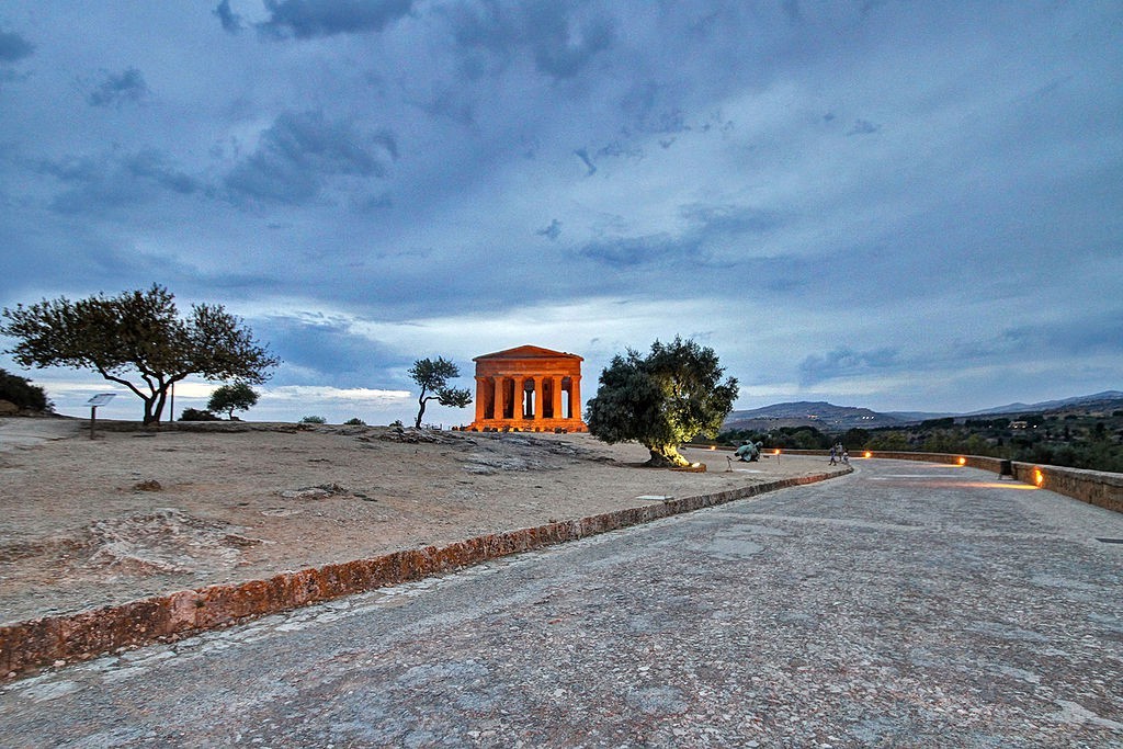 Sur la route de la Vallée des Temples