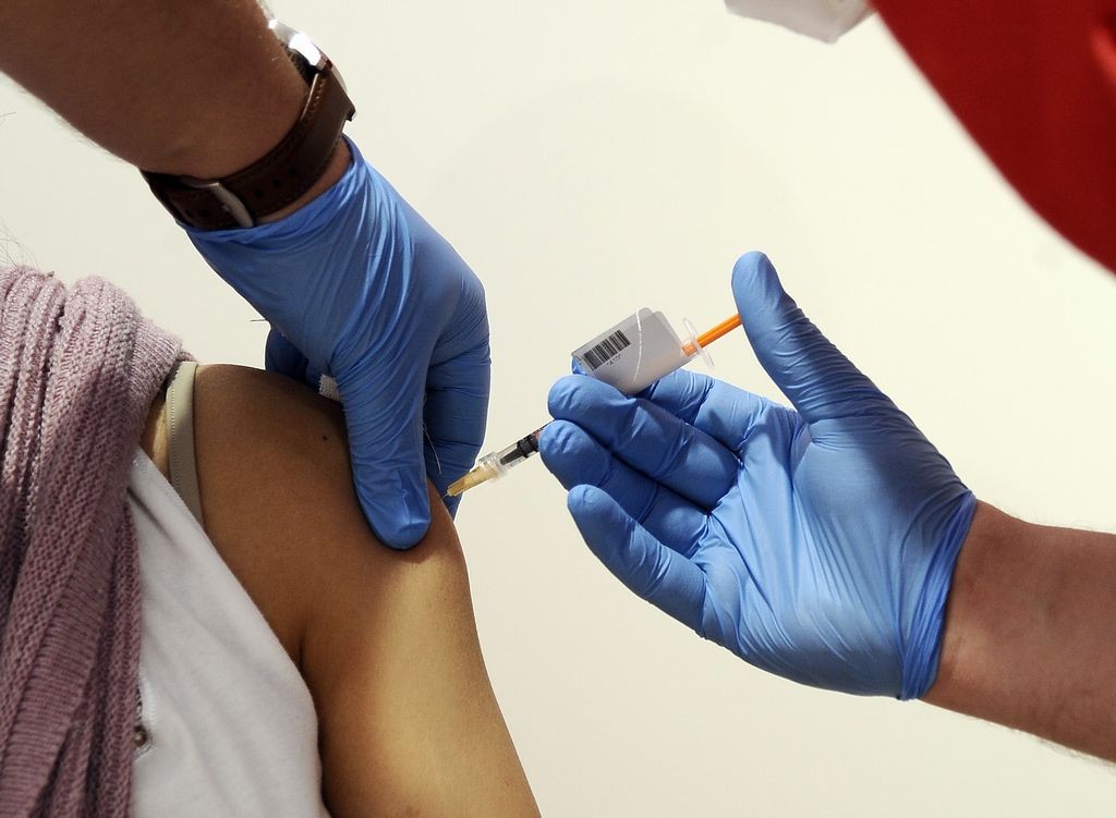 Costa: in zona arancione e rossa restrizioni solo per non vax