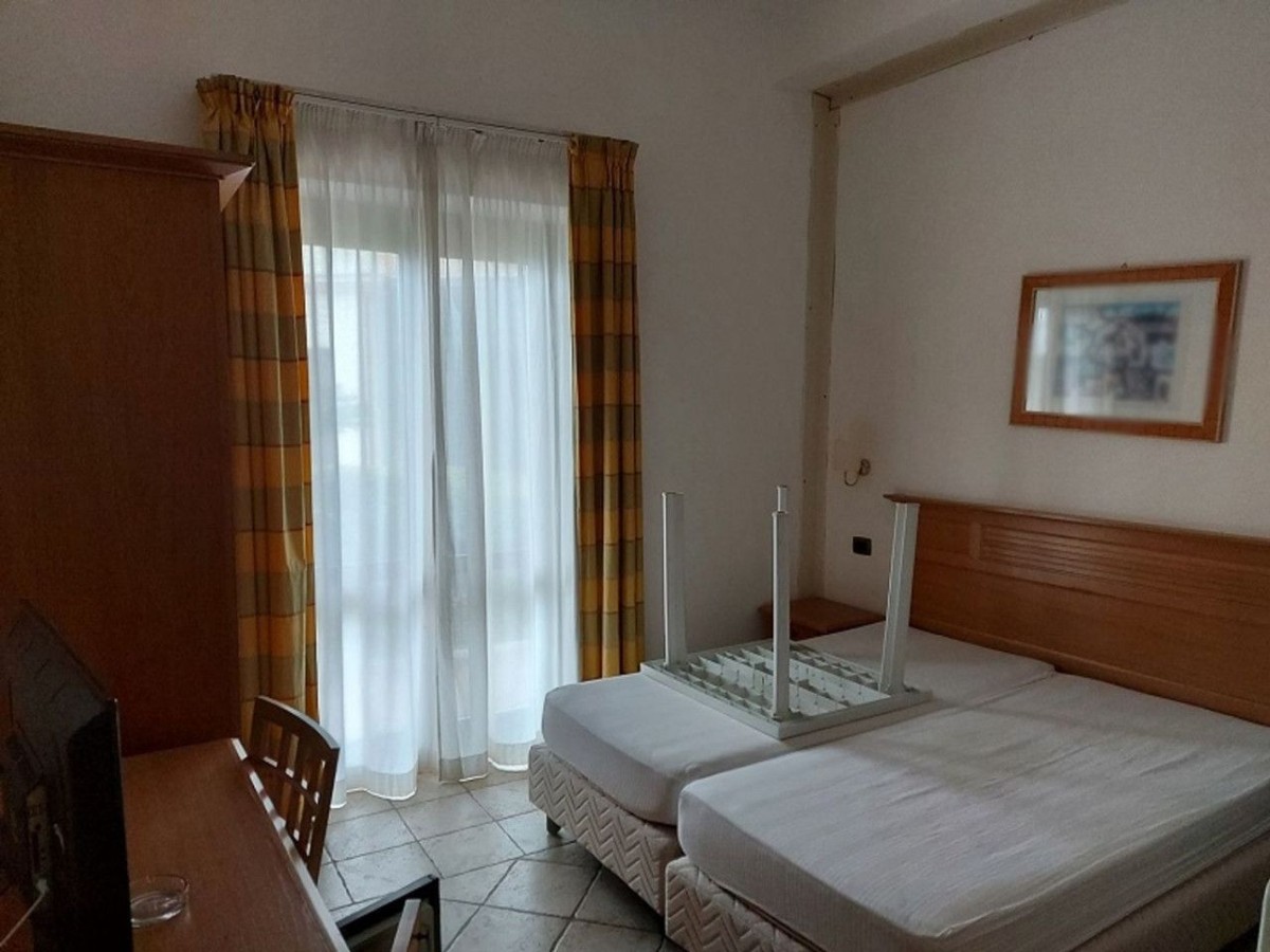 Eines der 79 Gästezimmer des Hotels