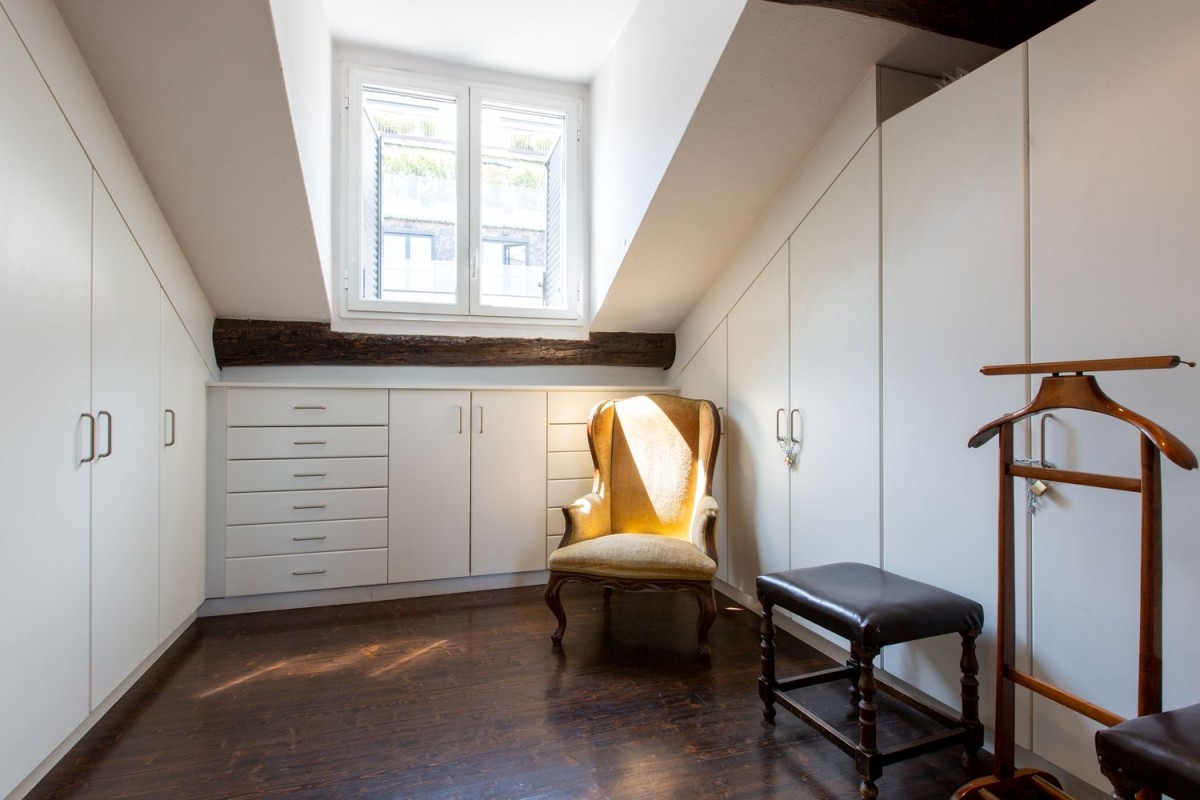 The master bedroom's walk in closet
