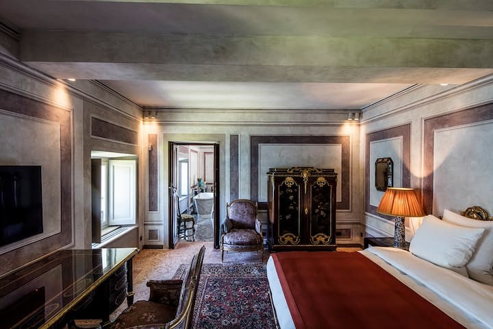 Eine der Suiten der Villa