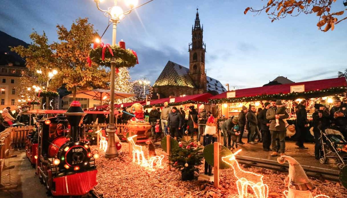 mercatino-natale-bz