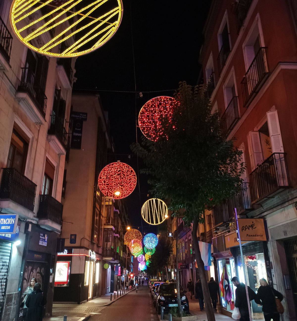 Natale 2021 a Madrid, cosa vedere nella capitale spagnola tra luminarie e mercatini