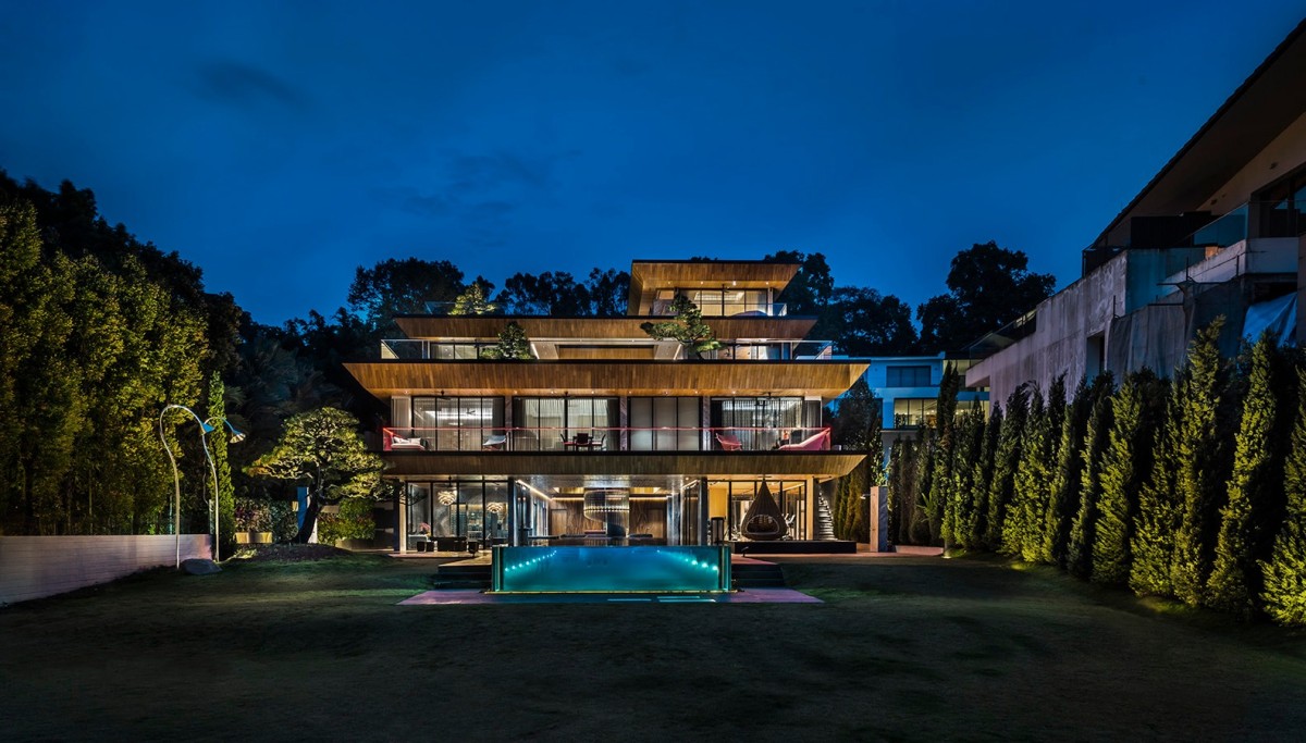 Una ristrutturazione milionaria: alla scoperta di una casa tradizionale che nasconde una villa moderna