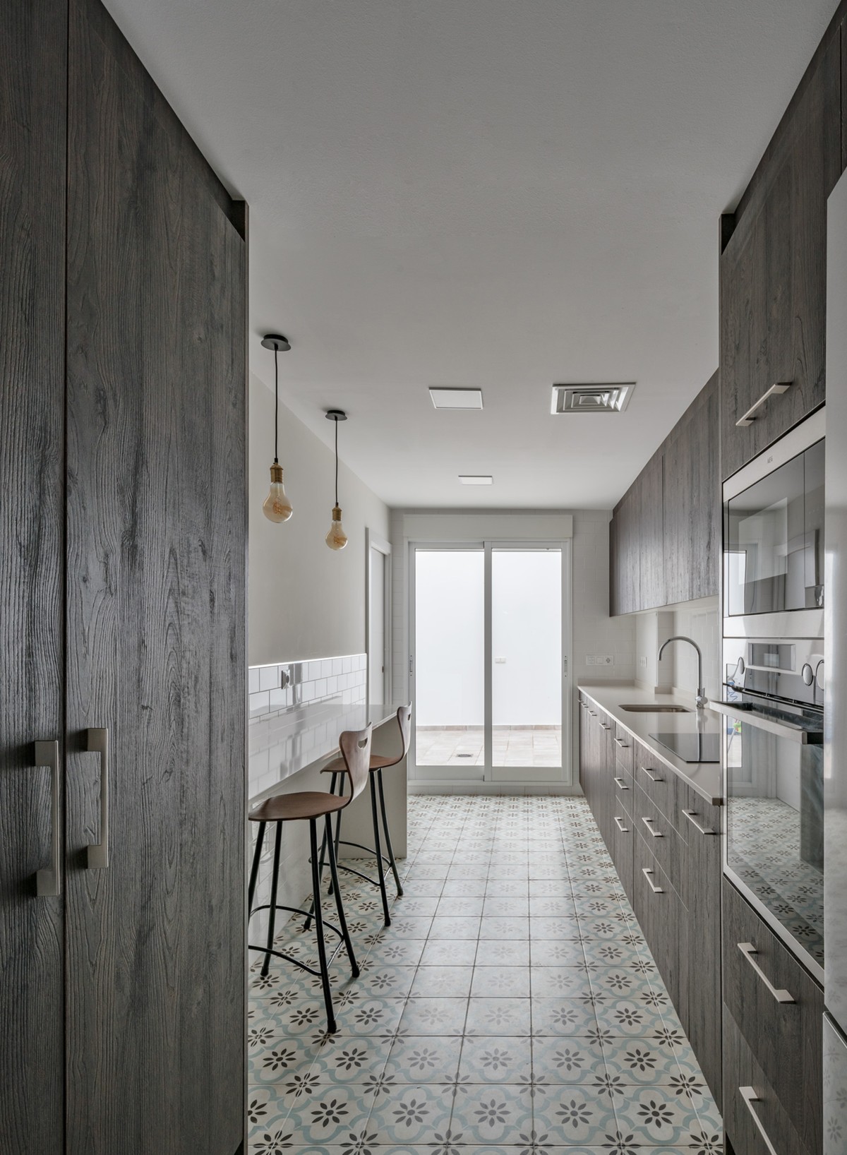 Quattro idee per ristrutturare la cucina con meno di 10 mila euro