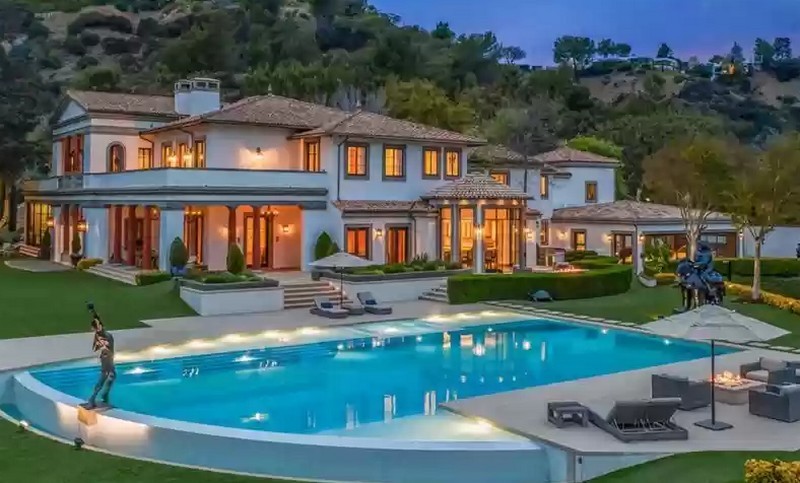 Adele acquista la casa di Sylvester Stallone a Beverly Hills per 58 milioni di dollari