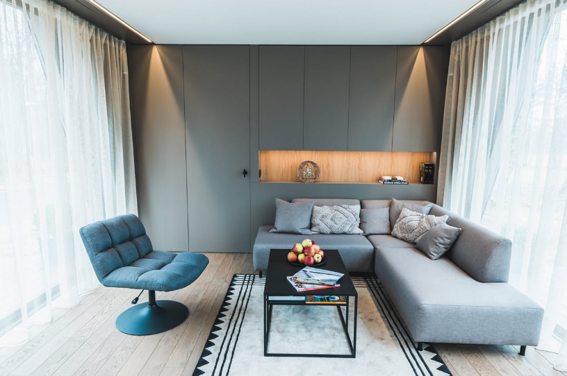 Questa casa prefabbricata a energia solare si monta in soli 90 minuti