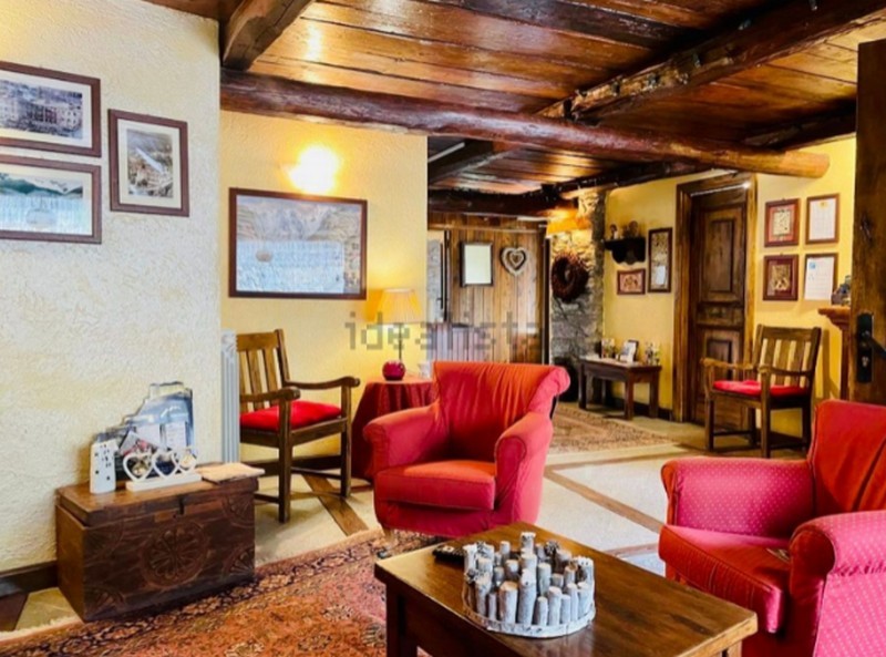 Un hotel in vendita a Courmayeur con spa