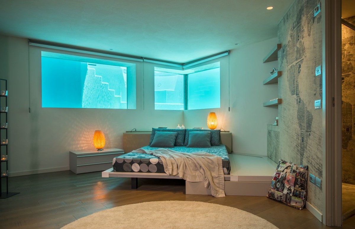Eines der modernen Schlafzimmer der Villa