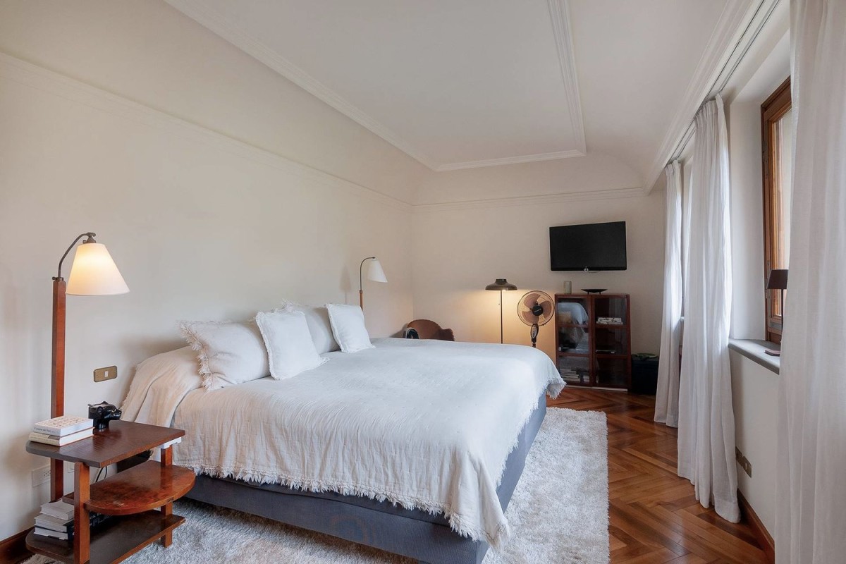 Die Schlafzimmer der Villa sind geräumig und komfortabel