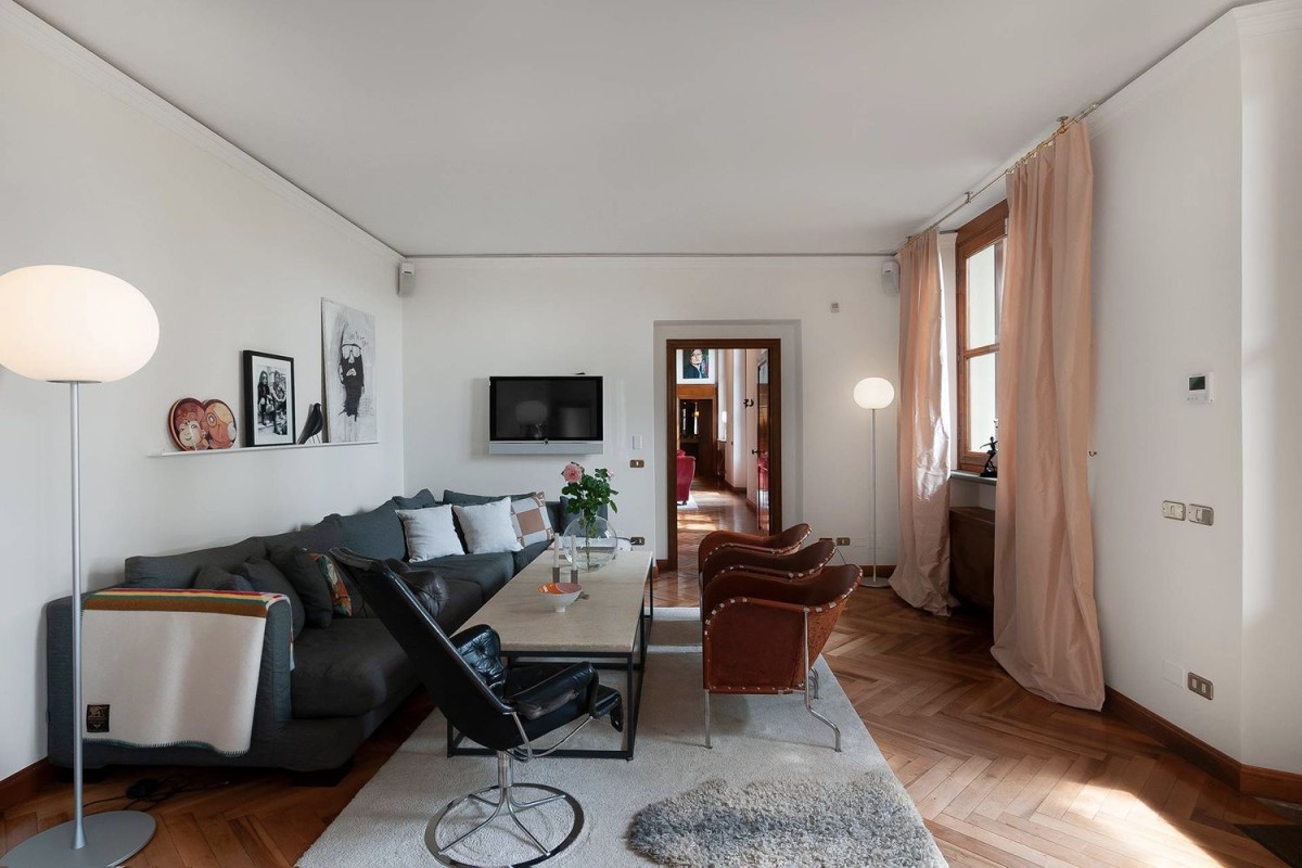 Das moderne Hauptwohnzimmer
