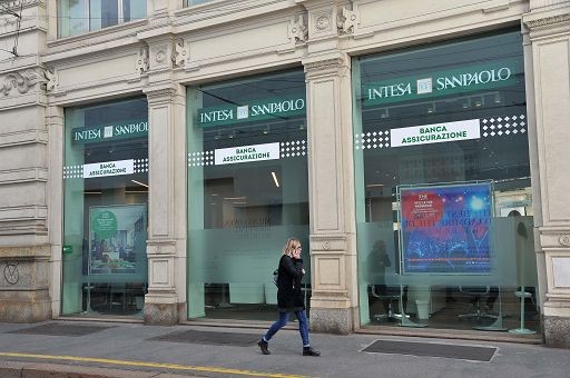Intesa Sp: piano prevede 7,1 mld euro investimenti in 2022-2025