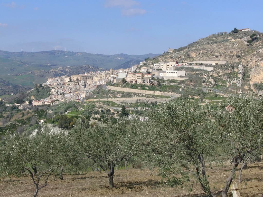 Case a 1 euro a Leonforte, il borgo siciliano vuole ripopolare il centro storico