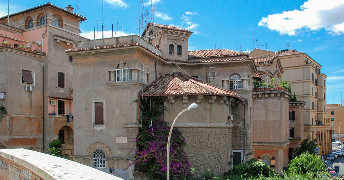 Car sharing condominiale a Roma, il progetto pilota in una casa popolare della Garbatella