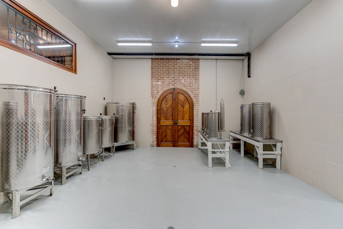 impressive_estate_in_quebec_c_engel_volkers_montreal_10