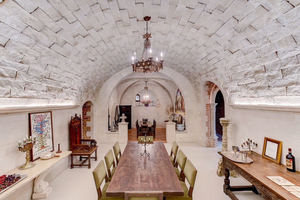 Fan di Adele? La casa da favola dove si è girato il video di “Easy on me” è in vendita