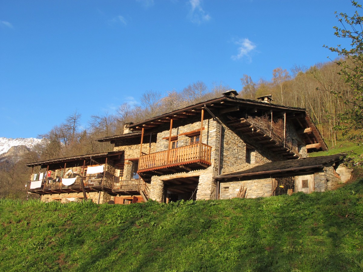 Un viaggio a Coumboscuro, il piccolo paesino in Piemonte dove la lingua madre non è l'italiano