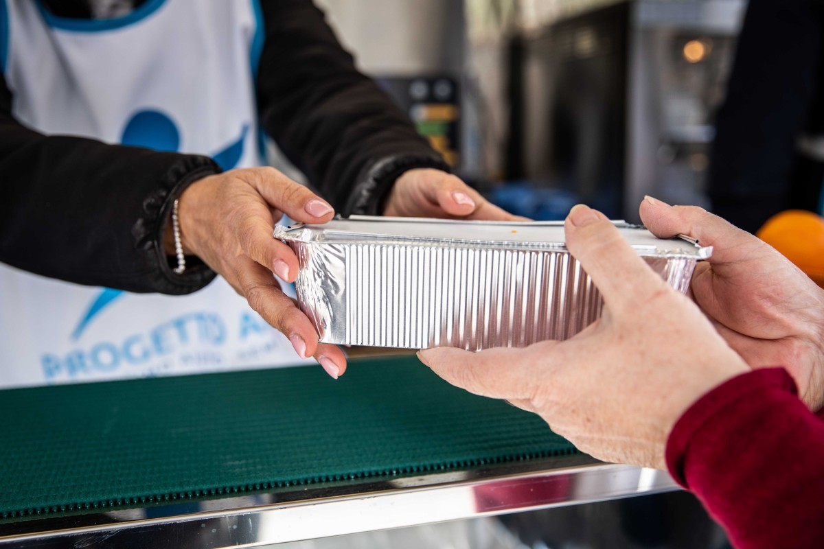 Dalla “Cucina Mobile” all’Housing Sociale per aiutare le persone più fragili