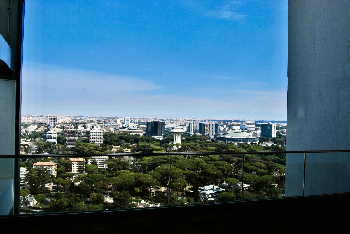 Benvenuti all'interno dell'Eurosky Tower, il grattacielo più alto e "cool" di Roma