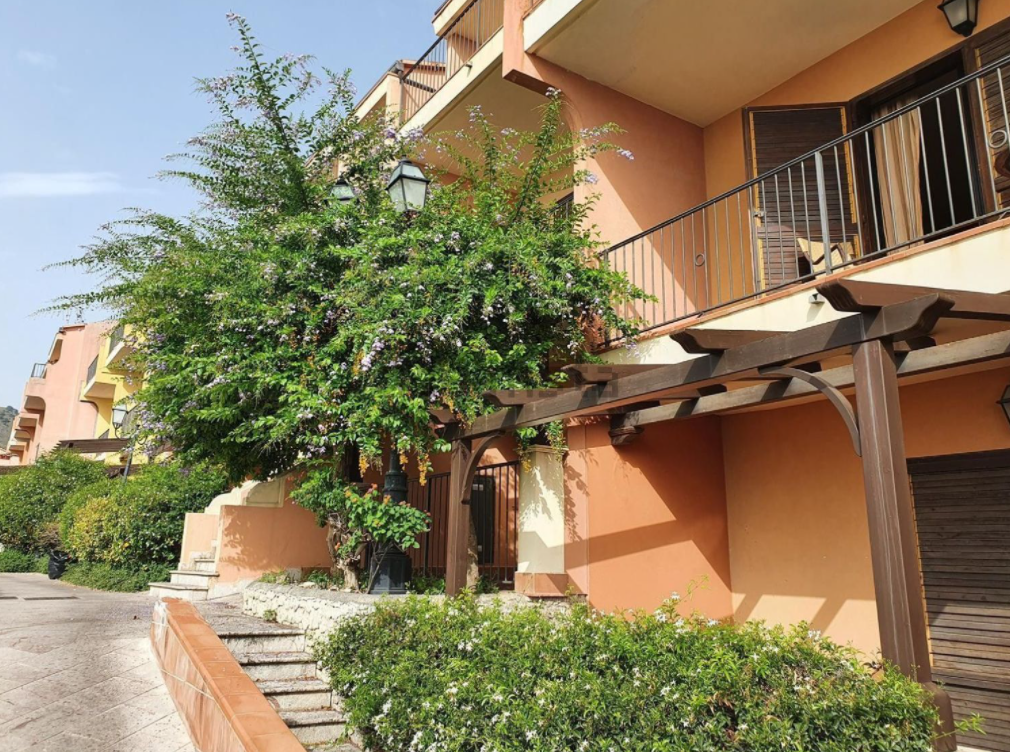 Resort all'asta a Sant’Alessio Siculo 