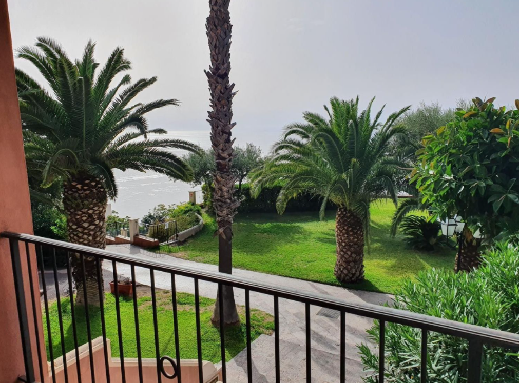 Resort all'asta a Sant’Alessio Siculo 