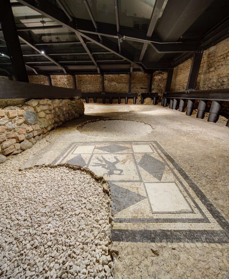 Un'area archeologica pubblica all'interno di un condominio di lusso a Torino