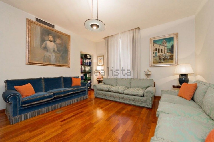 In vendita un palazzetto storico gioiello di eleganza nel cuore di Roma per 8,2 milioni
