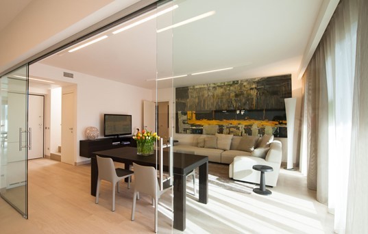 Cucina open space con salotto: le migliori idee per un ambiente da favola