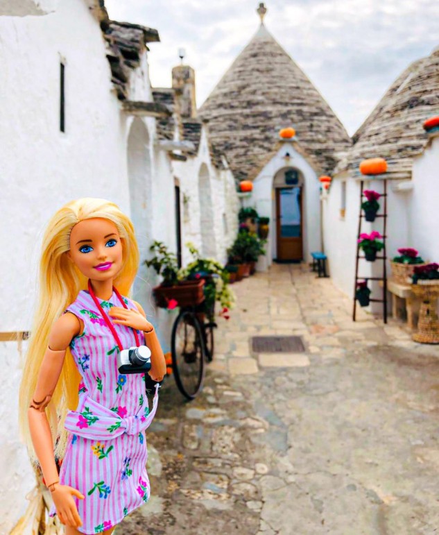 Barbie in Town visits Alberobello
