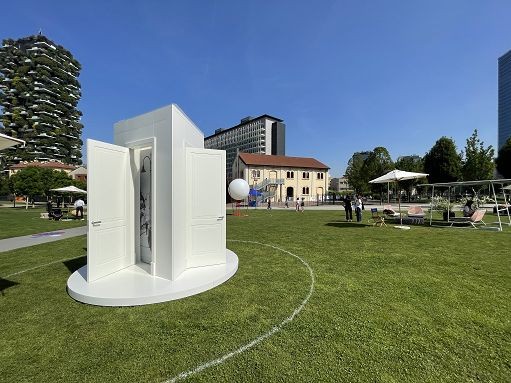 Il design all'aperto, nella Biblioteca degli Alberi di Milano