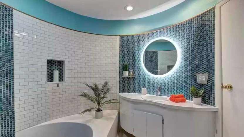 In vendita negli Usa per quasi un milione di dollari una casa “rotonda” degli anni ‘70