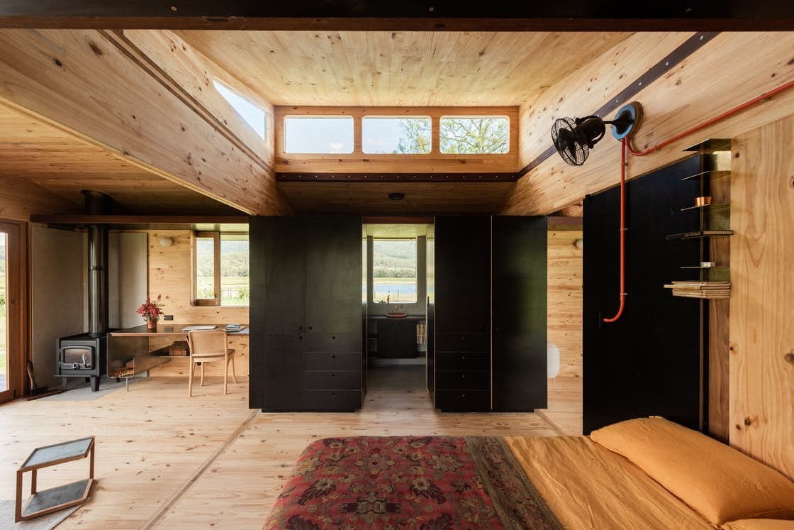 L'interno di Dimensions X