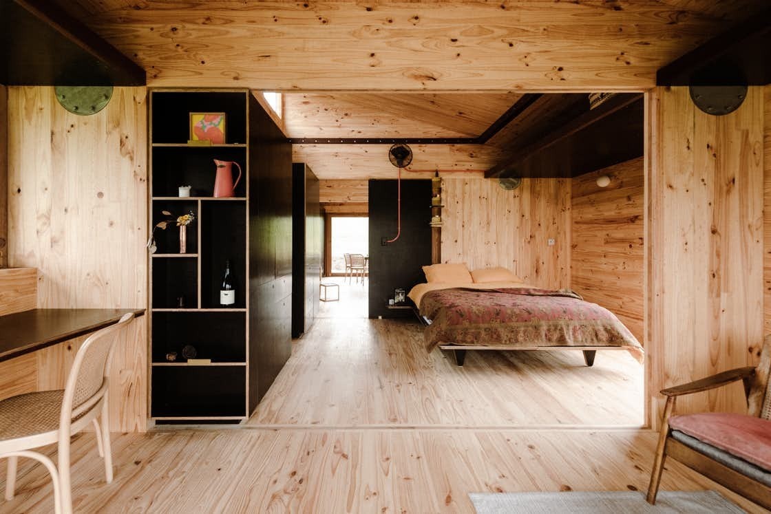 Un particolare interno di Dimensions X