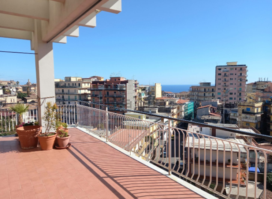 Attico con terrazza