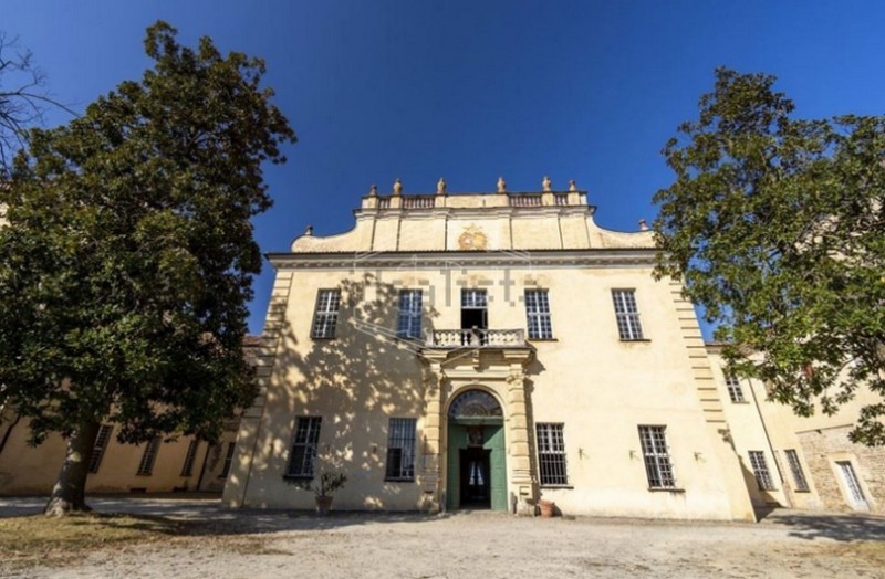 In vendita il Castello di San Giorgio Canavese per 6 milioni di euro