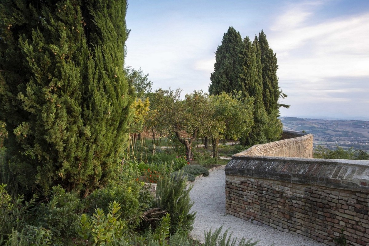 Orto sul Colle dell'Infinito