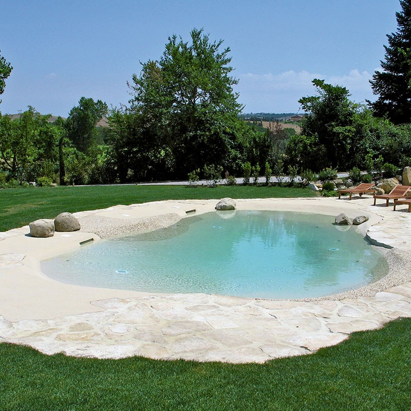 Piscine di sabbia: come avere una spiaggia in giardino a partire da 10 mila euro