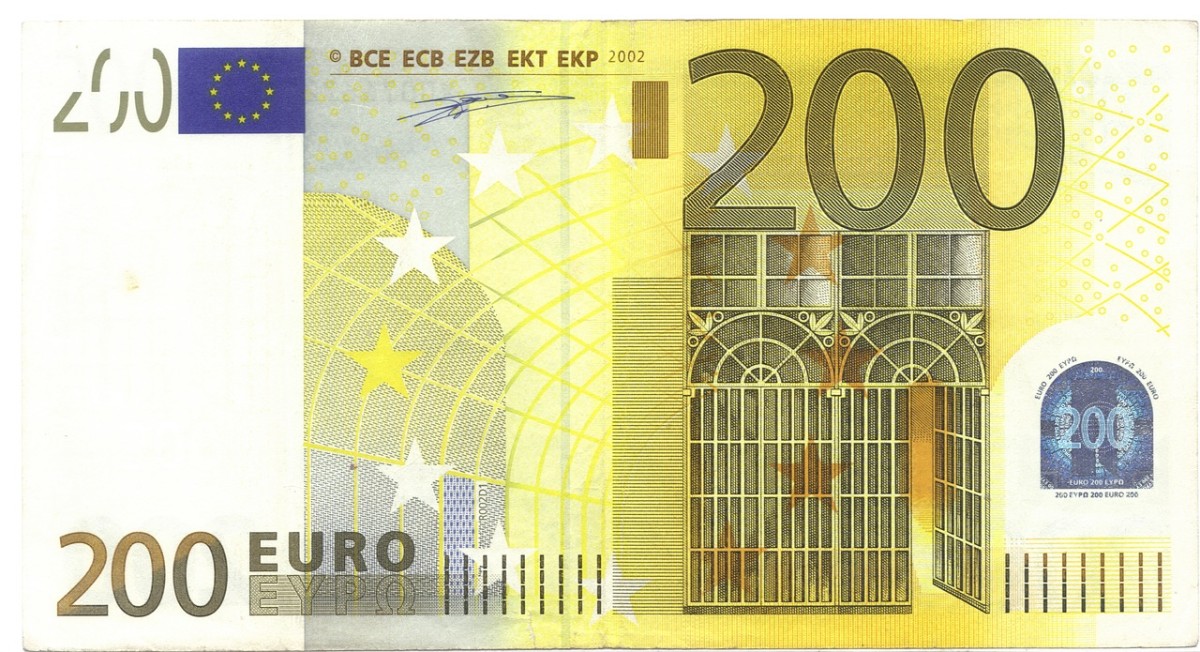 Domanda bonus 200 euro: come, quando e chi deve farla